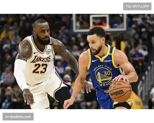勇士库里持续缺阵，角色球员火力全开难敌湖人